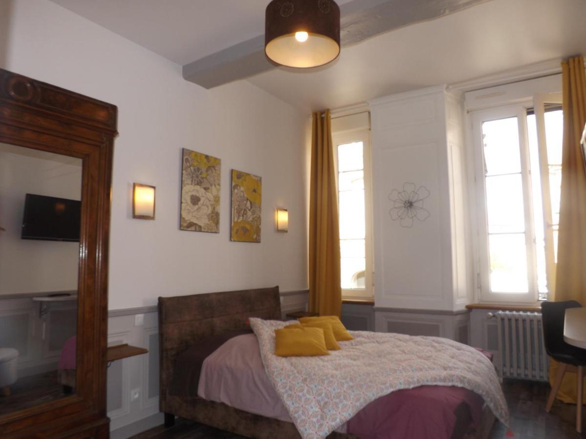 Chambre D'Hotes Lariboisiere Fougères Esterno foto